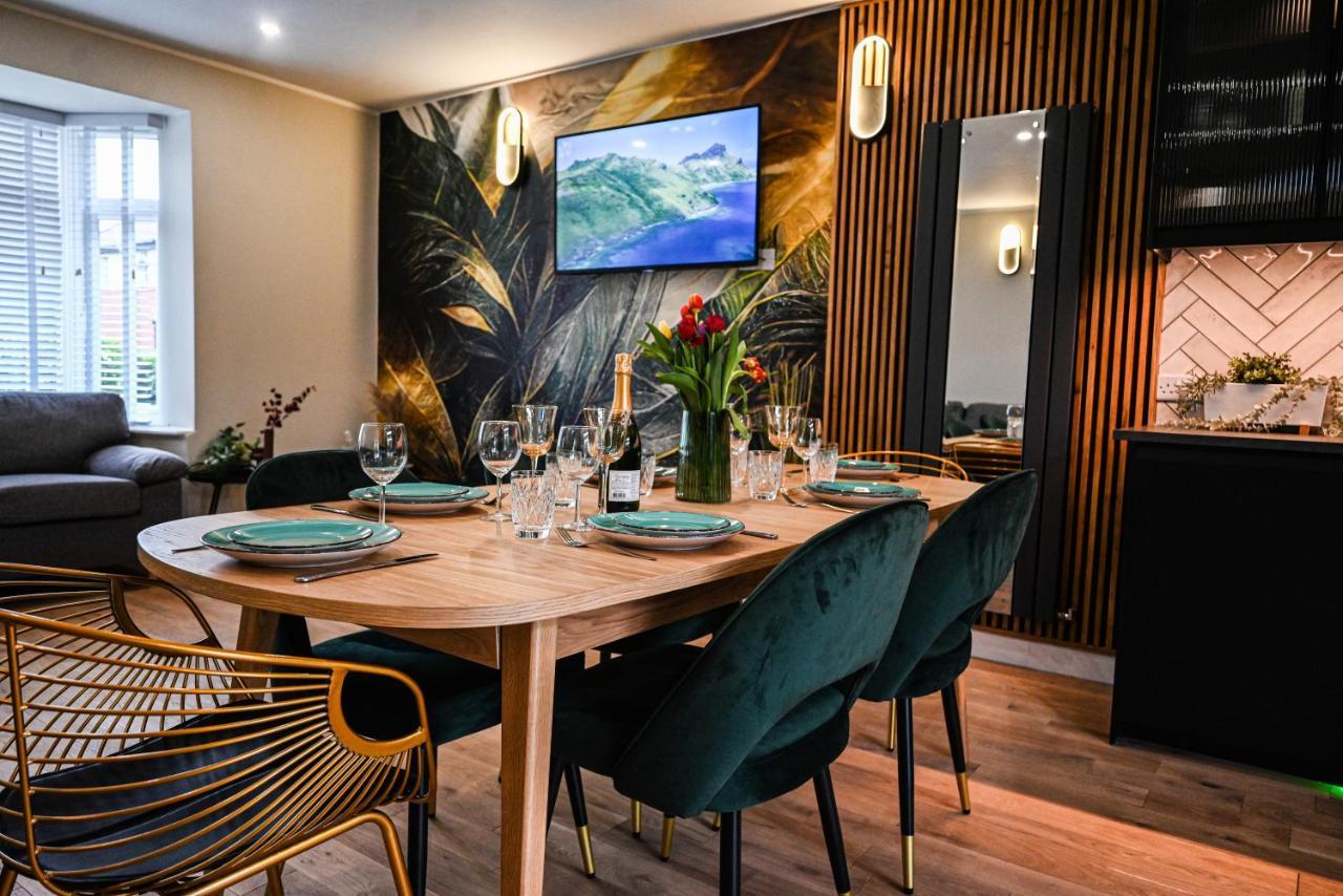 The Dodsworth Modern 4 Bedroom House, Sleeps 8 Йорк Экстерьер фото