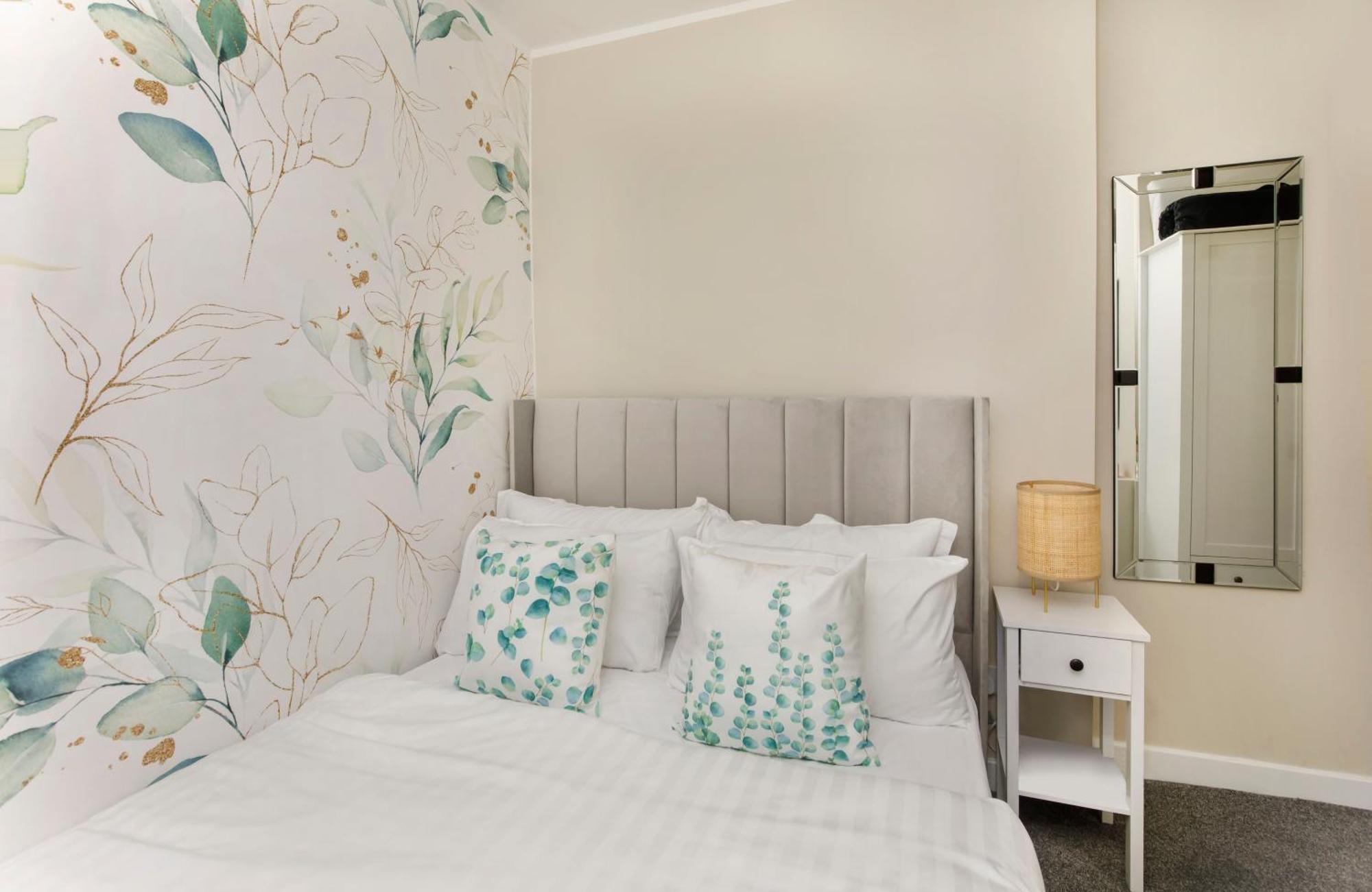 The Dodsworth Modern 4 Bedroom House, Sleeps 8 Йорк Экстерьер фото